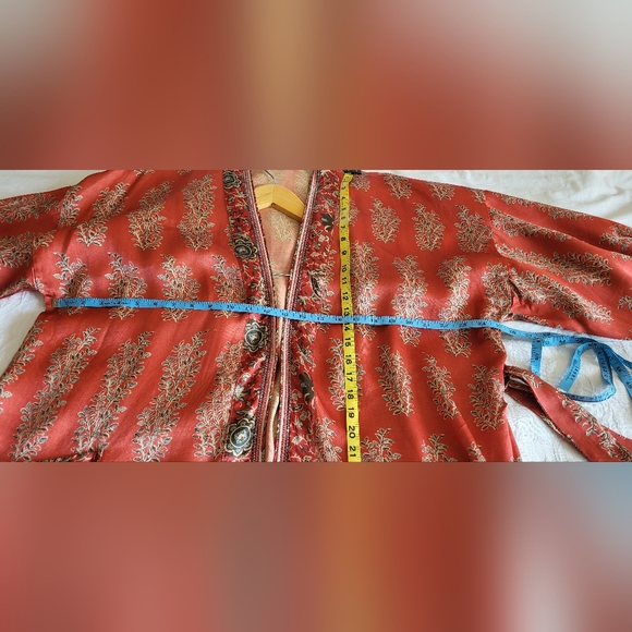 Zara Coral and Cream Kimono Robe - Picture 3 of 16